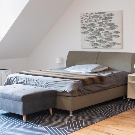 Apartment Mit Parkblick & Massagestuhl Lipcse Kültér fotó