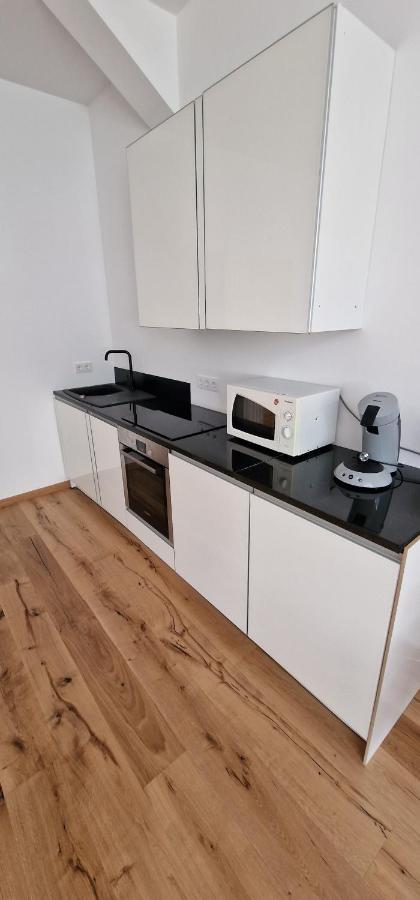 Apartment Mit Parkblick & Massagestuhl Lipcse Kültér fotó