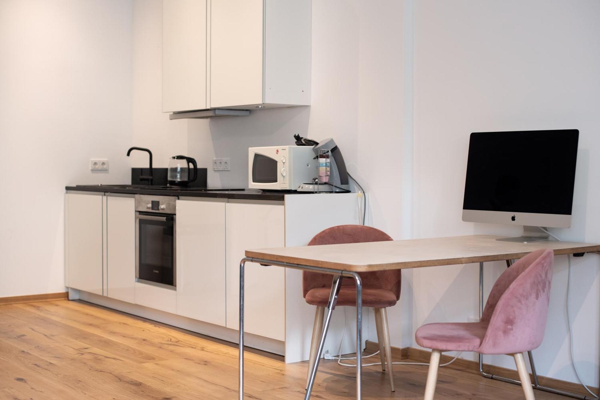 Apartment Mit Parkblick & Massagestuhl Lipcse Kültér fotó